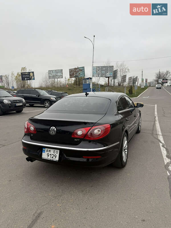 Купе Volkswagen CC / Passat CC 2011 в Киеве