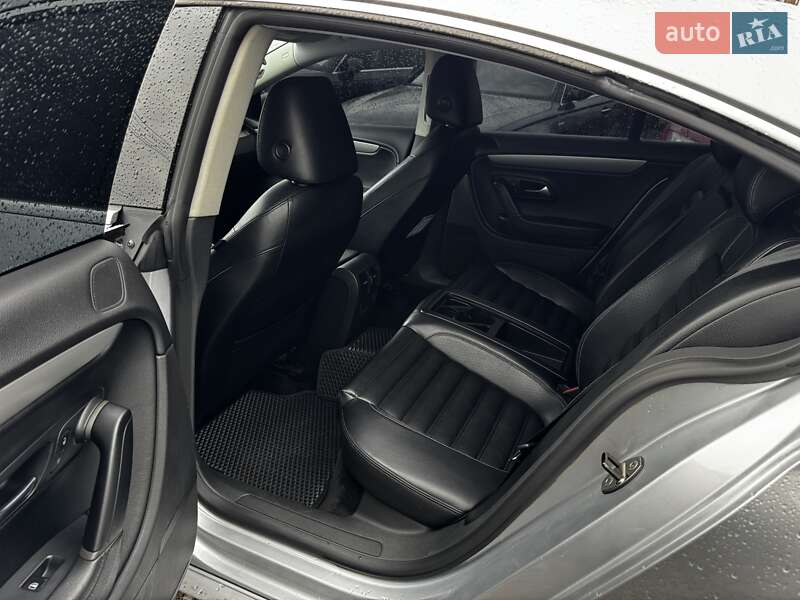 Купе Volkswagen CC / Passat CC 2011 в Києві фото 12 Купе Volkswagen CC / Passat CC 2011 в Києві