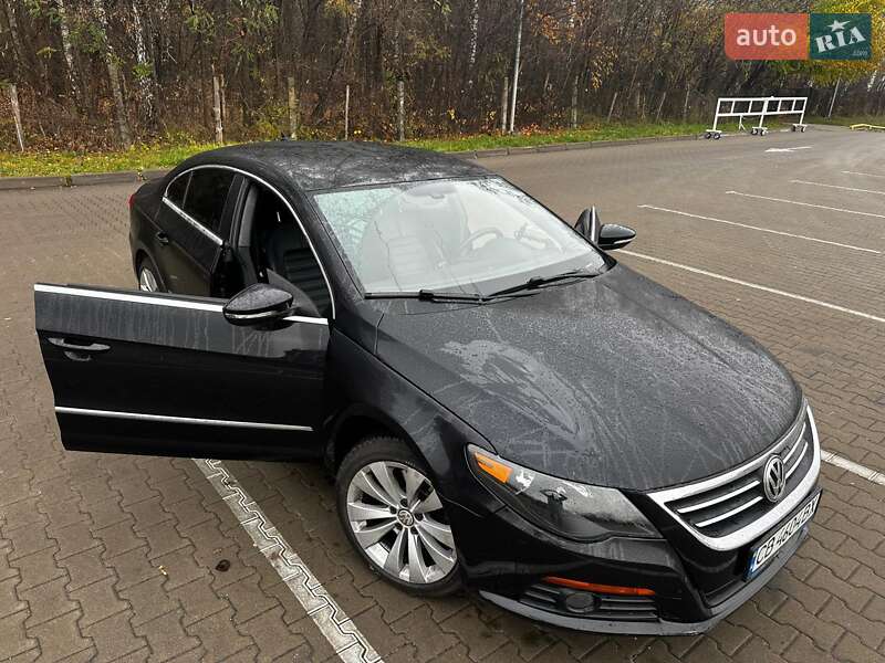 Купе Volkswagen CC / Passat CC 2011 в Киеве
