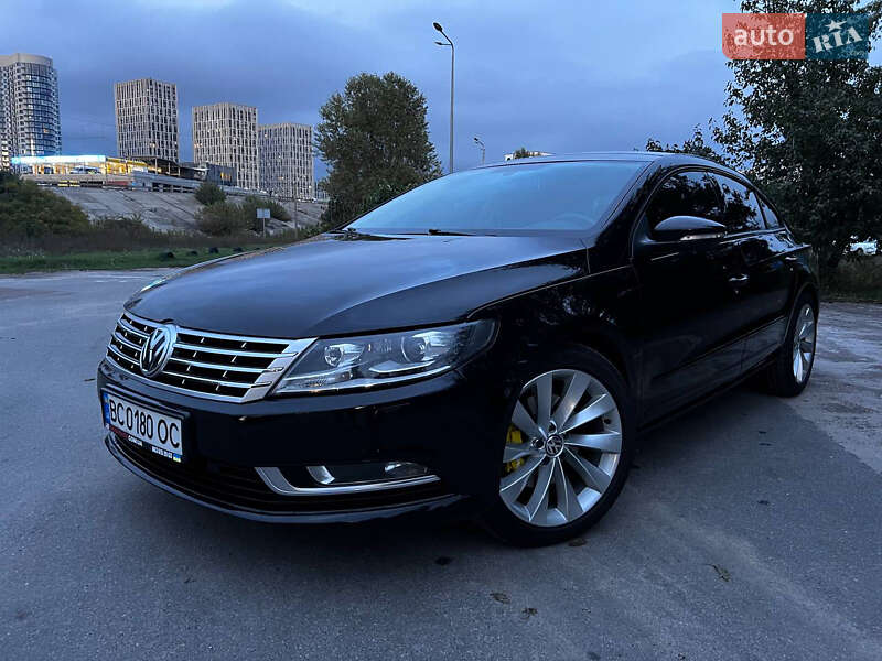 Купе Volkswagen CC / Passat CC 2015 в Чернігові
