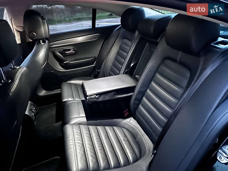 Купе Volkswagen CC / Passat CC 2015 в Чернігові