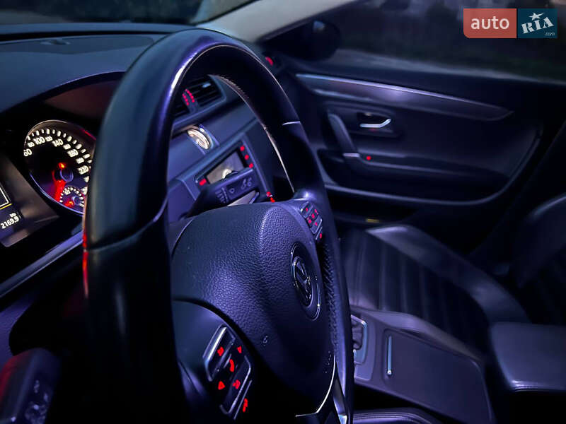 Купе Volkswagen CC / Passat CC 2015 в Чернігові