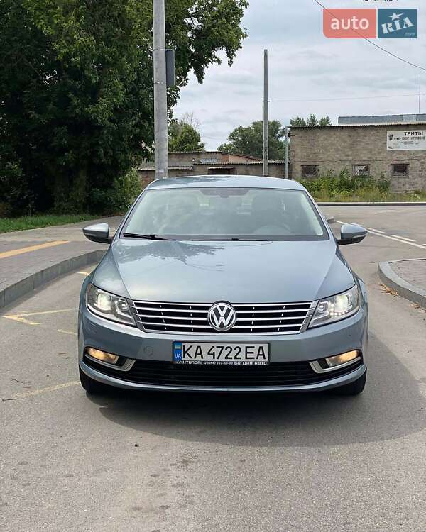 Купе Volkswagen CC / Passat CC 2012 в Чернівцях