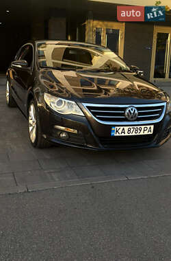 Купе Volkswagen CC / Passat CC 2010 в Києві