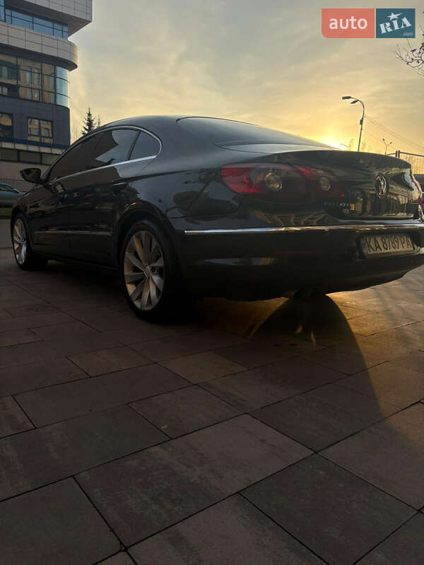 Купе Volkswagen CC / Passat CC 2010 в Києві