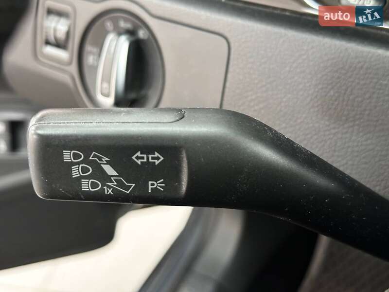 Купе Volkswagen CC / Passat CC 2016 в Києві фото 23 Купе Volkswagen CC / Passat CC 2016 в Києві