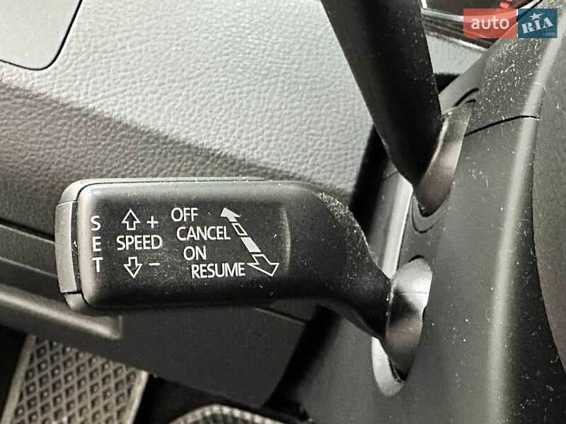 Купе Volkswagen CC / Passat CC 2016 в Києві фото 24 Купе Volkswagen CC / Passat CC 2016 в Києві