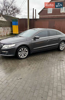 Купе Volkswagen CC / Passat CC 2009 в Киеве