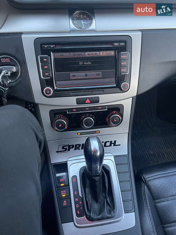 Купе Volkswagen CC / Passat CC 2011 в Полтаві