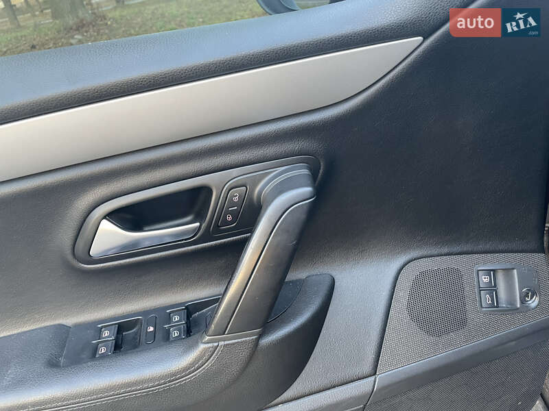 Купе Volkswagen CC / Passat CC 2011 в Полтаві