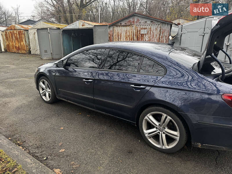 Купе Volkswagen CC / Passat CC 2012 в Киеве