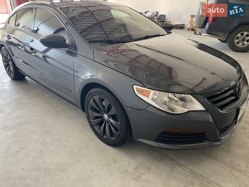 Купе Volkswagen CC / Passat CC 2011 в Львове