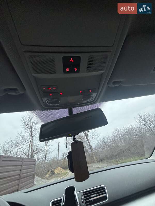 Купе Volkswagen CC / Passat CC 2011 в Киеве