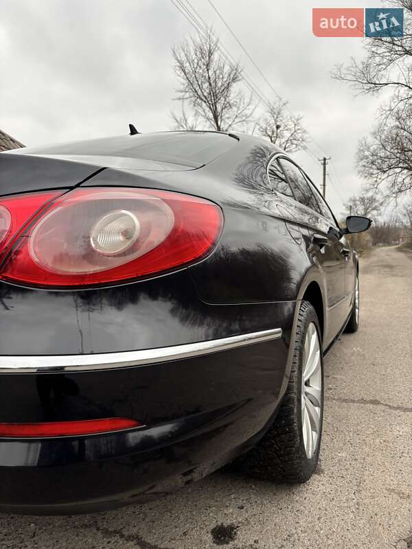 Купе Volkswagen CC / Passat CC 2011 в Киеве