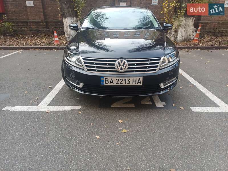 Купе Volkswagen CC / Passat CC 2012 в Києві