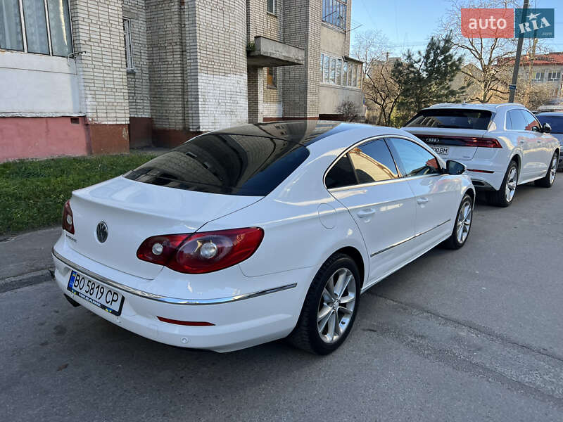 Купе Volkswagen CC / Passat CC 2010 в Львові