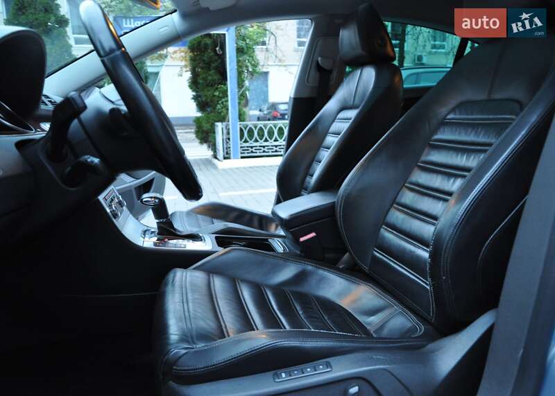 Купе Volkswagen CC / Passat CC 2010 в Одессе