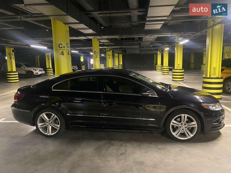 Купе Volkswagen CC / Passat CC 2016 в Киеве