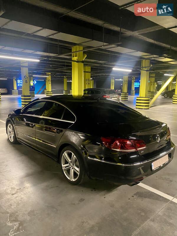 Купе Volkswagen CC / Passat CC 2016 в Киеве
