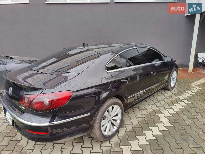 Купе Volkswagen CC / Passat CC 2009 в Чернівцях