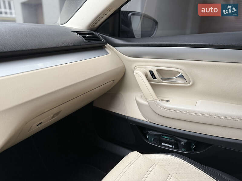 Купе Volkswagen CC / Passat CC 2010 в Хмельницком