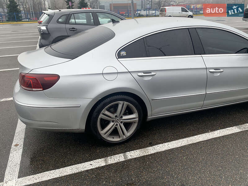 Купе Volkswagen CC / Passat CC 2012 в Киеве