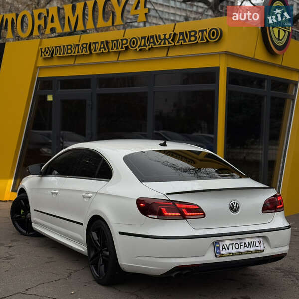Купе Volkswagen CC / Passat CC 2014 в Киеве