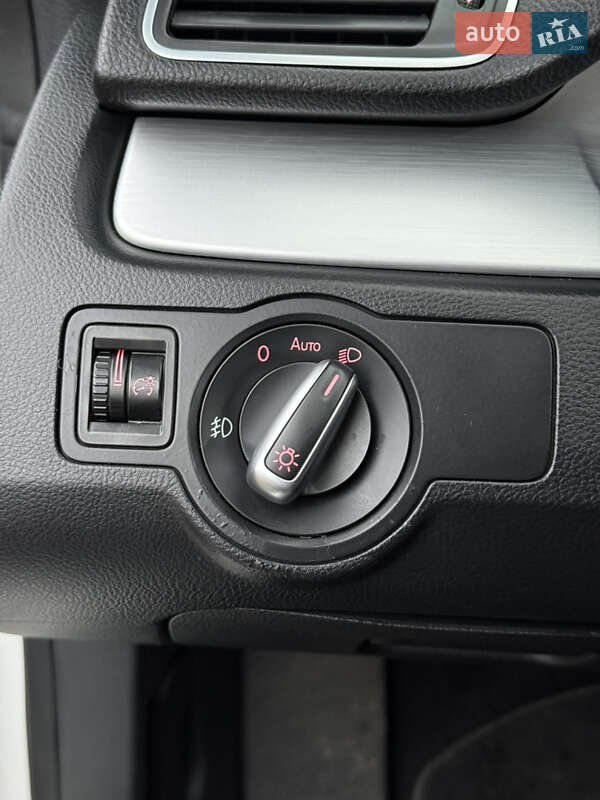 Купе Volkswagen CC / Passat CC 2014 в Киеве