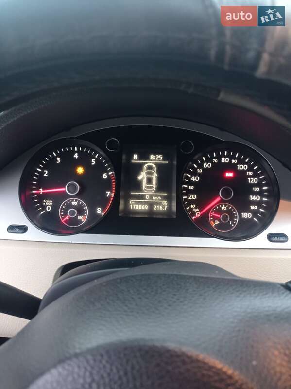 Купе Volkswagen CC / Passat CC 2010 в Хмельницькому