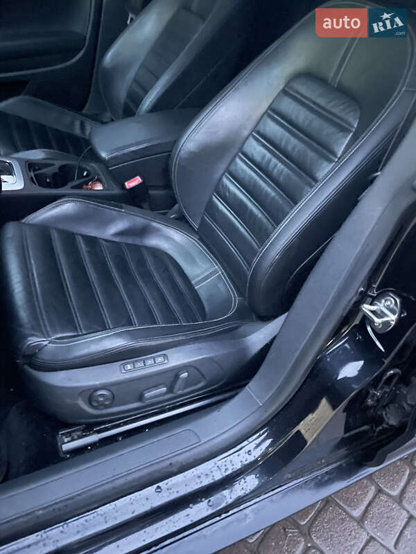 Купе Volkswagen CC / Passat CC 2009 в Києві
