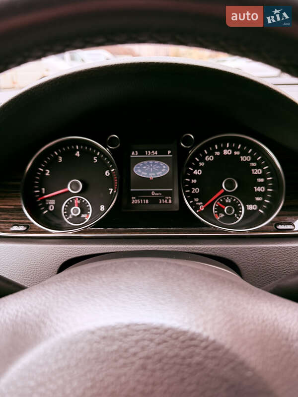 Купе Volkswagen CC / Passat CC 2013 в Киеве