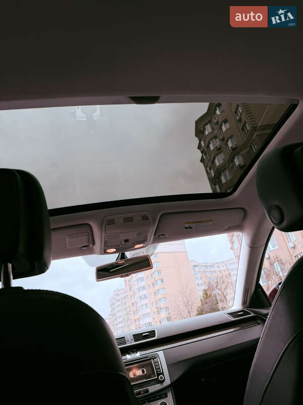 Купе Volkswagen CC / Passat CC 2013 в Киеве