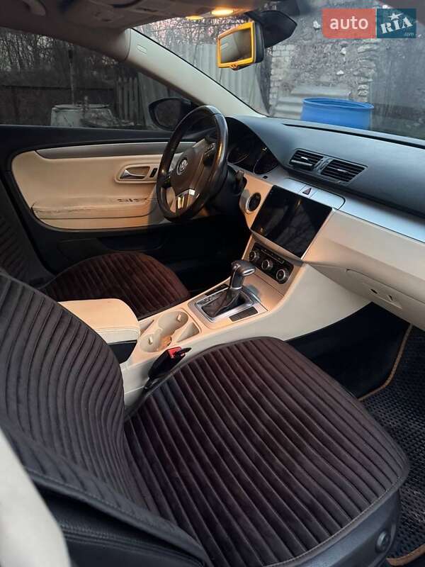 Купе Volkswagen CC / Passat CC 2010 в Кривом Роге
