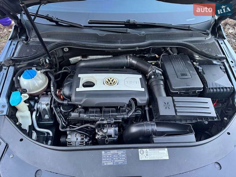 Купе Volkswagen CC / Passat CC 2010 в Кривом Роге