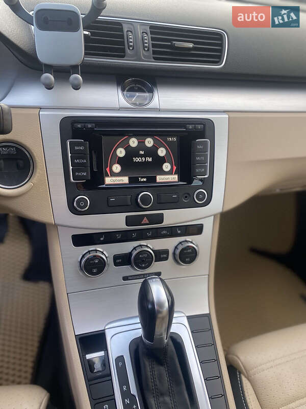 Купе Volkswagen CC / Passat CC 2014 в Білій Церкві