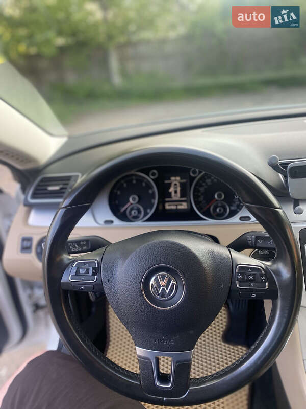 Купе Volkswagen CC / Passat CC 2014 в Білій Церкві