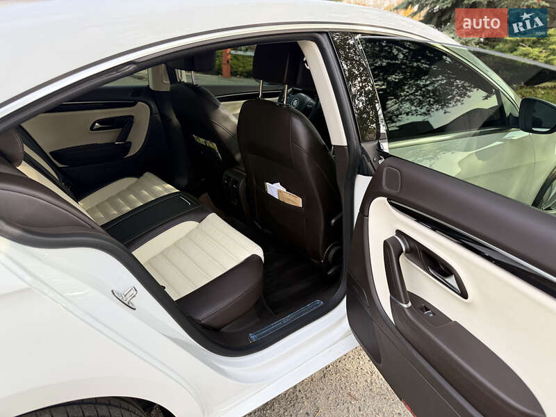 Купе Volkswagen CC / Passat CC 2012 в Днепре