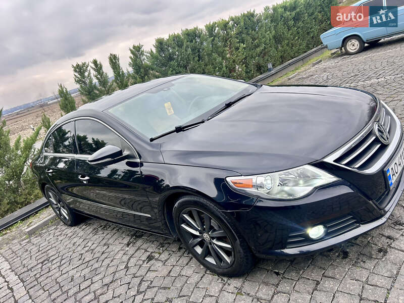 Купе Volkswagen CC / Passat CC 2010 в Иршаве