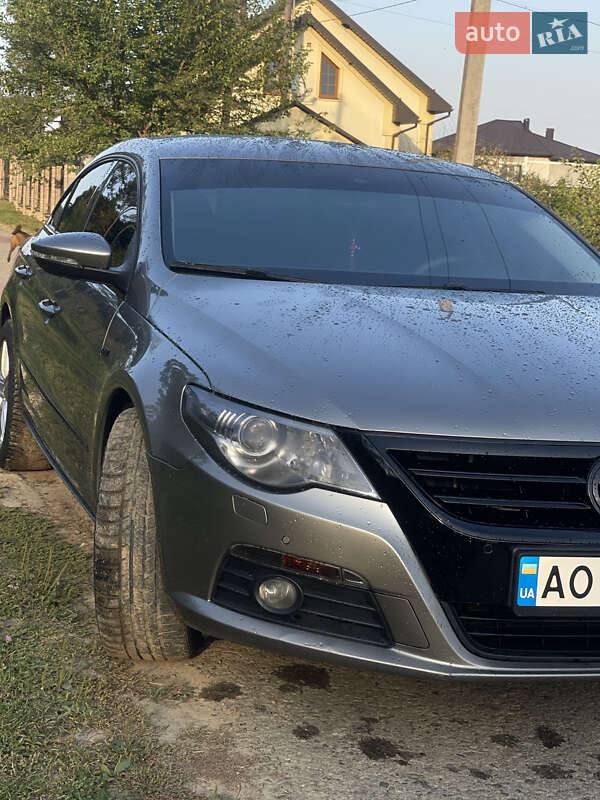 Купе Volkswagen CC / Passat CC 2010 в Івано-Франківську