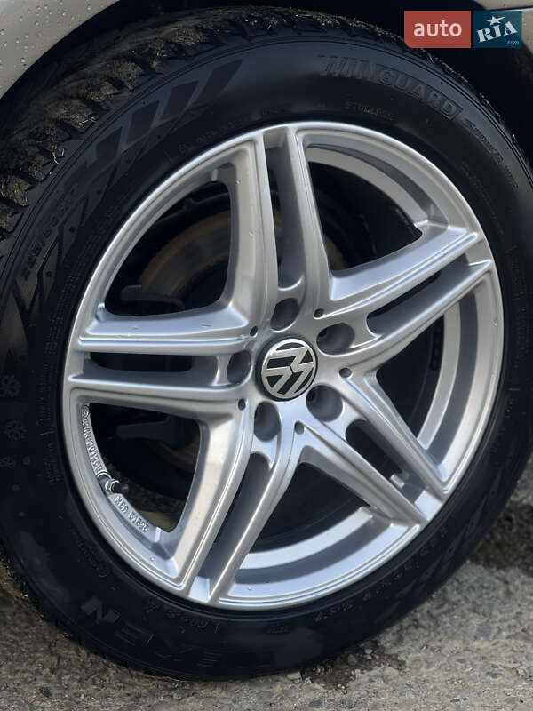 Купе Volkswagen CC / Passat CC 2010 в Івано-Франківську