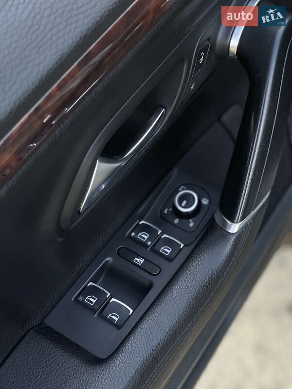 Купе Volkswagen CC / Passat CC 2010 в Івано-Франківську