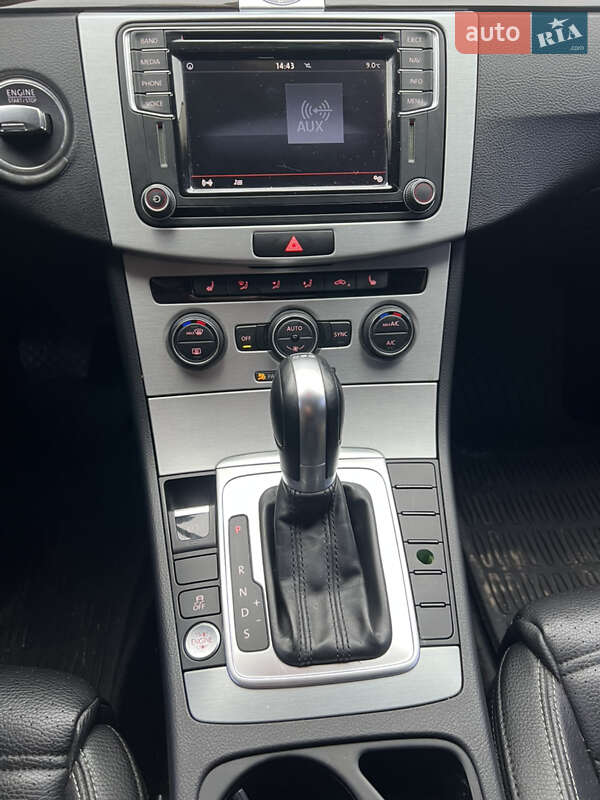 Купе Volkswagen CC / Passat CC 2016 в Киеве