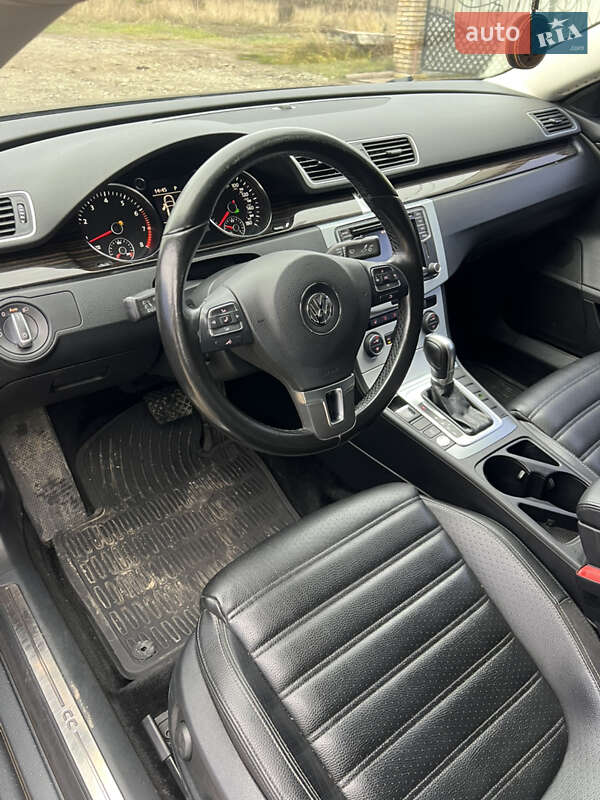 Купе Volkswagen CC / Passat CC 2016 в Киеве