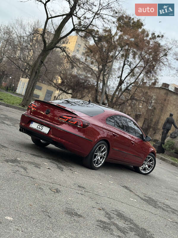 Купе Volkswagen CC / Passat CC 2013 в Києві