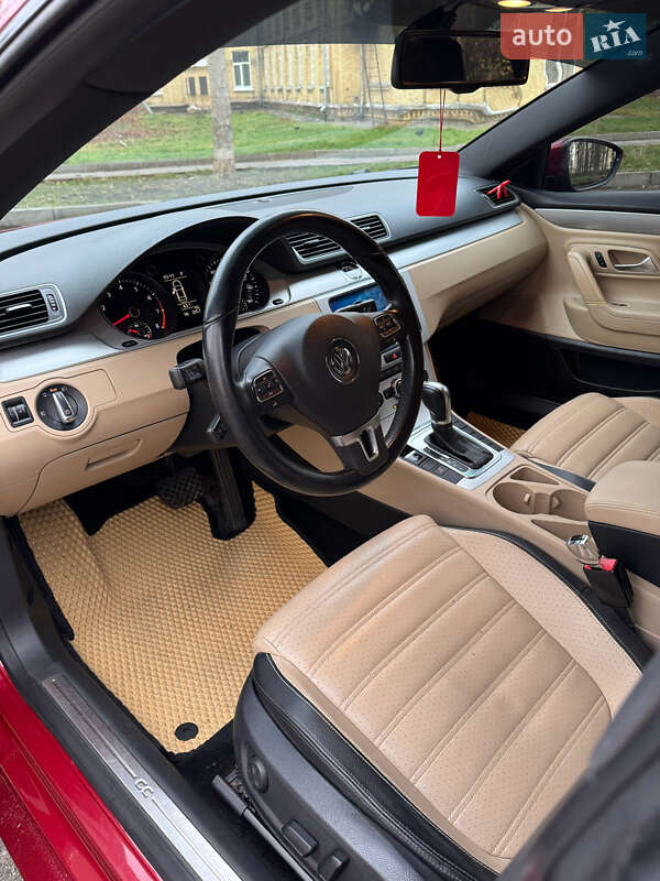 Купе Volkswagen CC / Passat CC 2013 в Києві