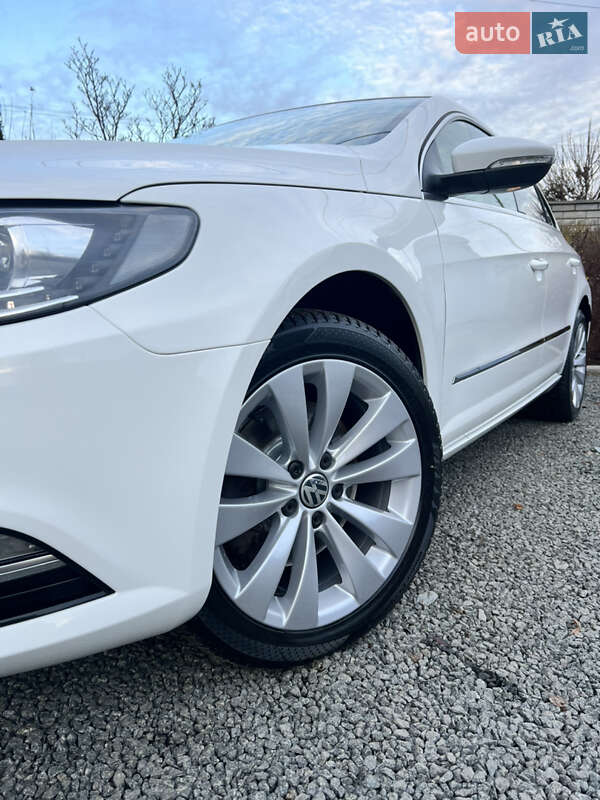Купе Volkswagen CC / Passat CC 2012 в Житомирі