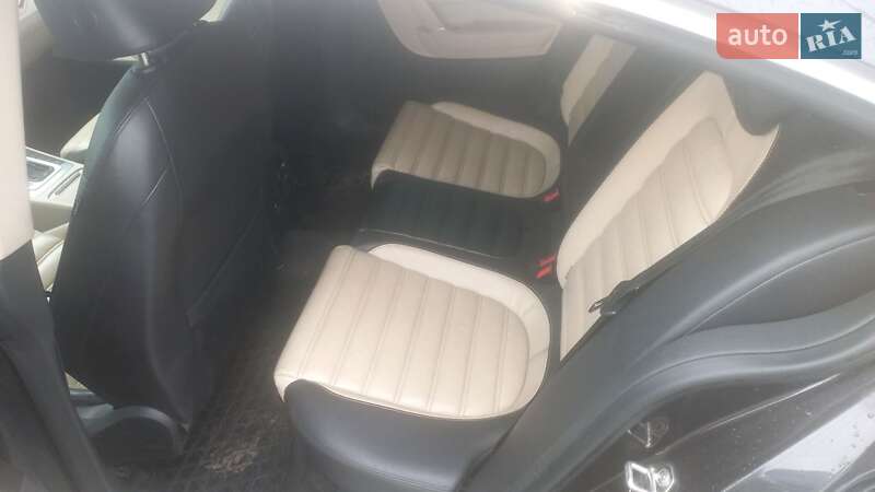 Купе Volkswagen CC / Passat CC 2012 в Киеве