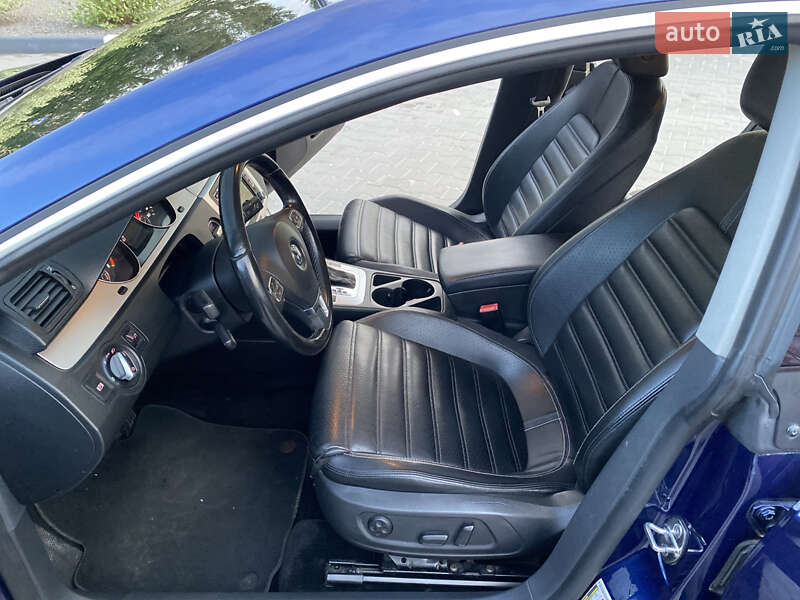 Купе Volkswagen CC / Passat CC 2010 в Хмельницькому
