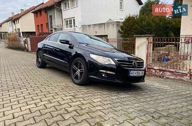 Купе Volkswagen CC / Passat CC 2010 в Тячеві