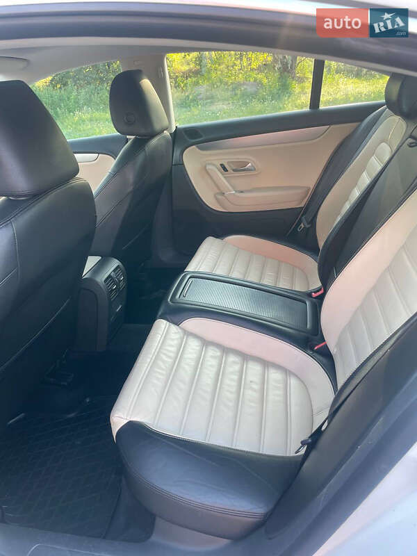 Купе Volkswagen CC / Passat CC 2009 в Харкові